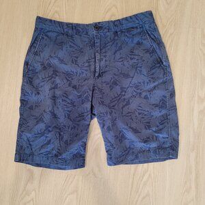 Uniqlo Men's Shorts (Medium)